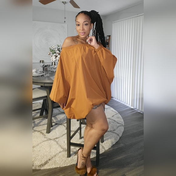 Rust oversized off the shoulder dress (available in 3 colors) - Picture 4 of 4
